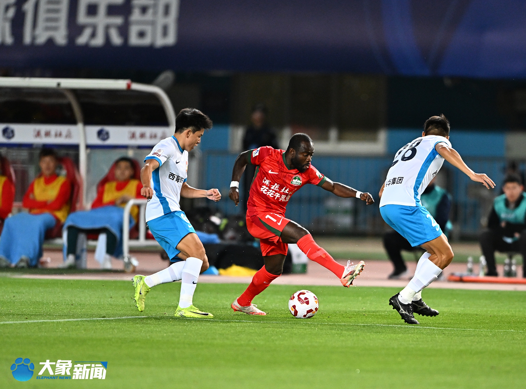 河南建业客场击败武汉卓尔，连胜达四场