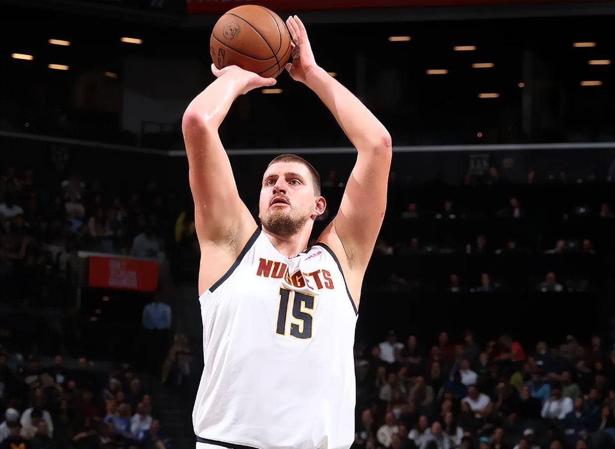 掘金复出首战，连续三场30+状态火爆，黄蜂成为焦点！