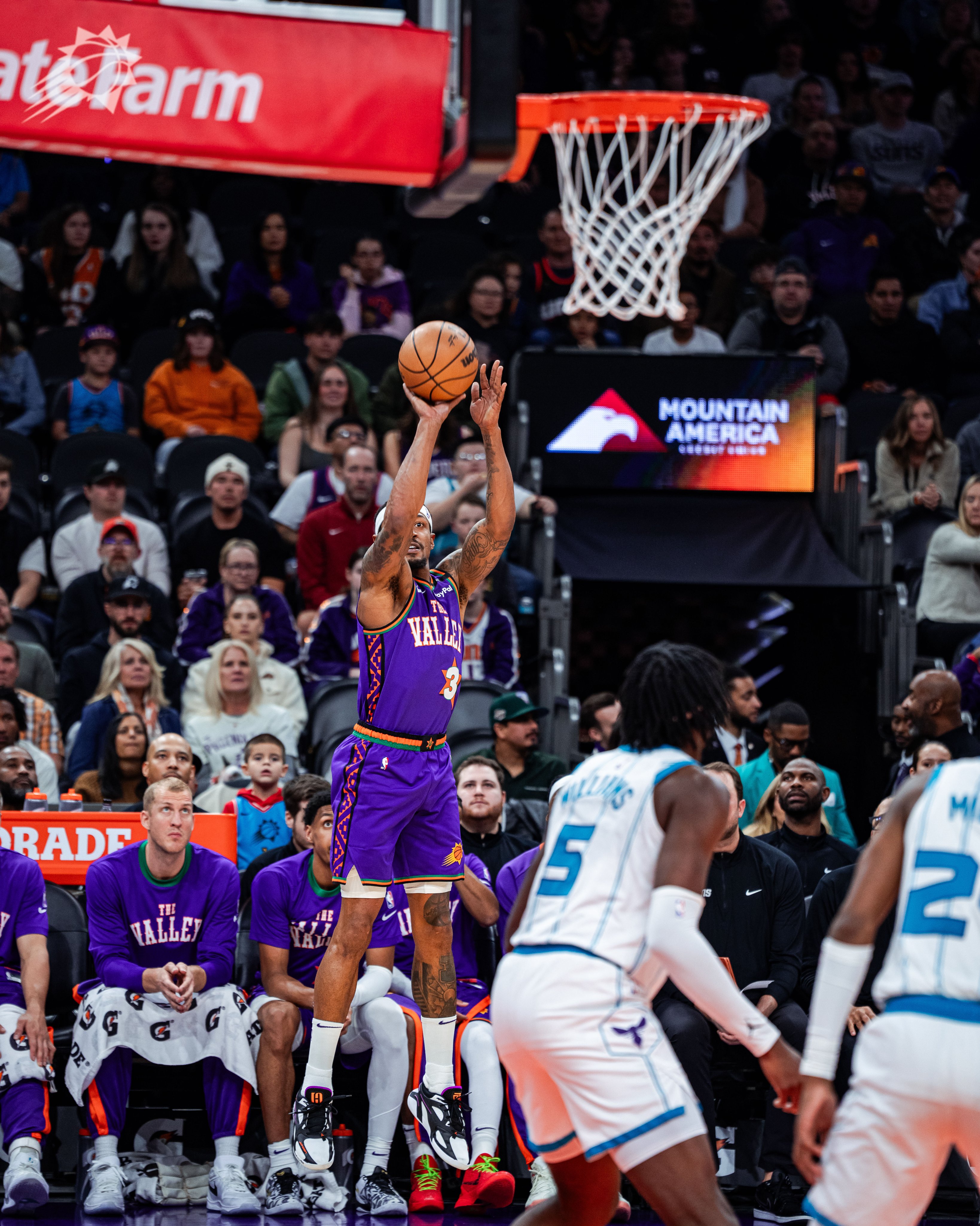 包含篮网复出首战，狂砍50分状态火爆，黄蜂成为焦点！的词条