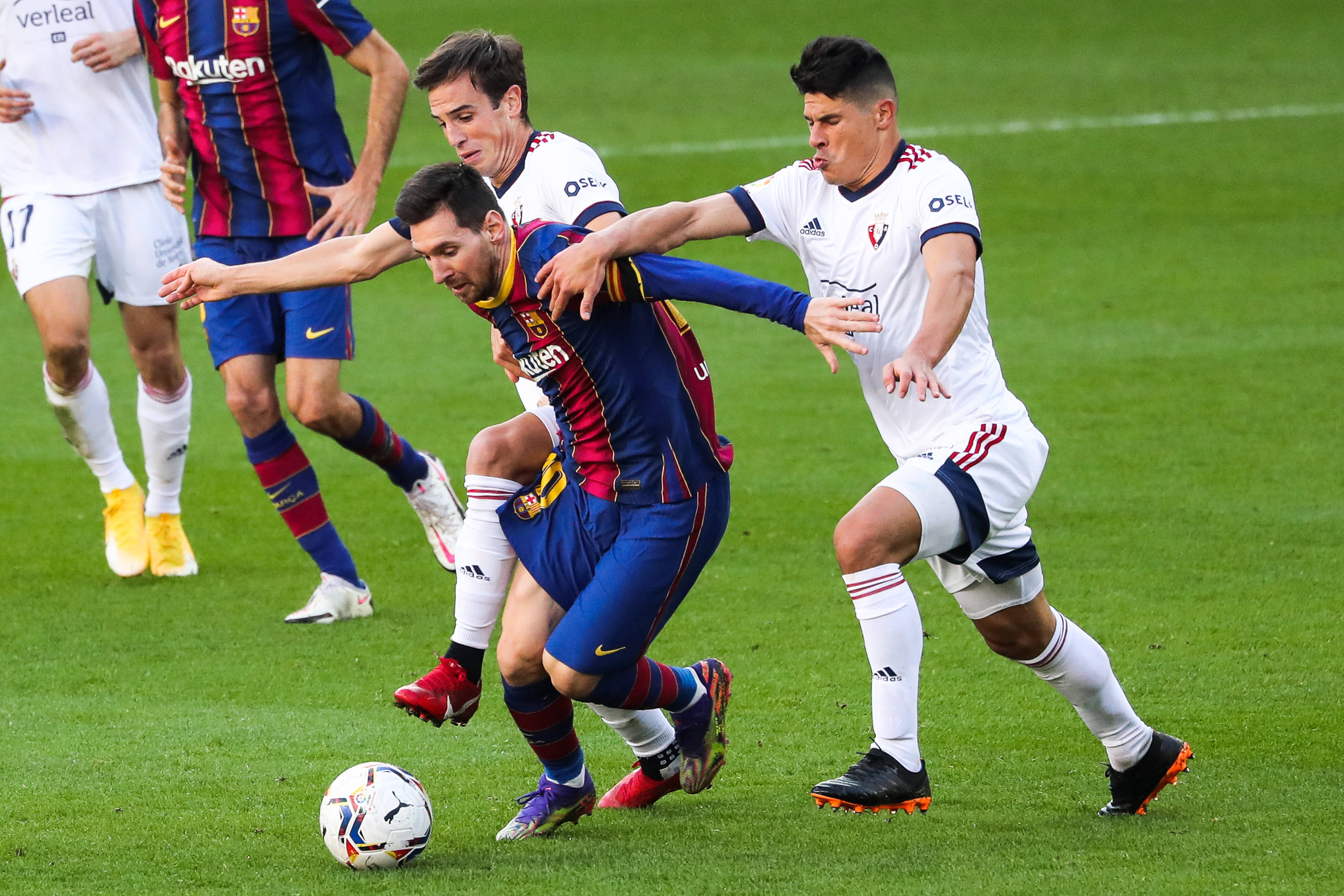 德布劳内连续七场比赛得分超过出色发挥，巴塞罗那不断突破！